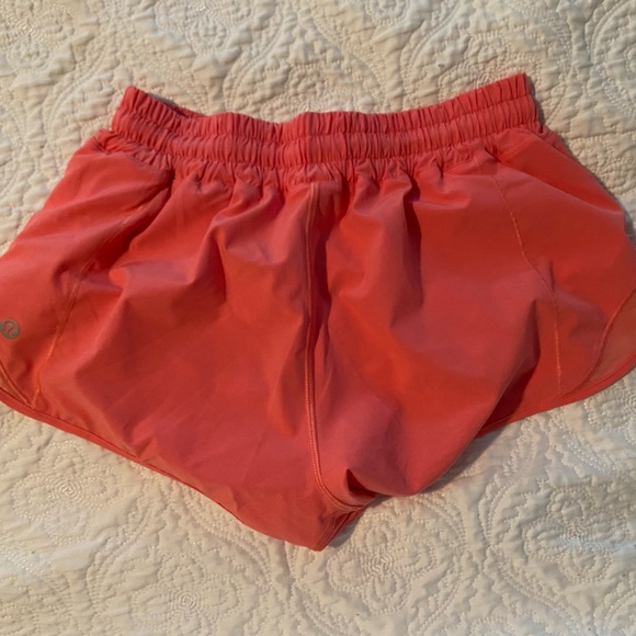Lululemon Hotty Hots 2.5” - Picture 5 of 8